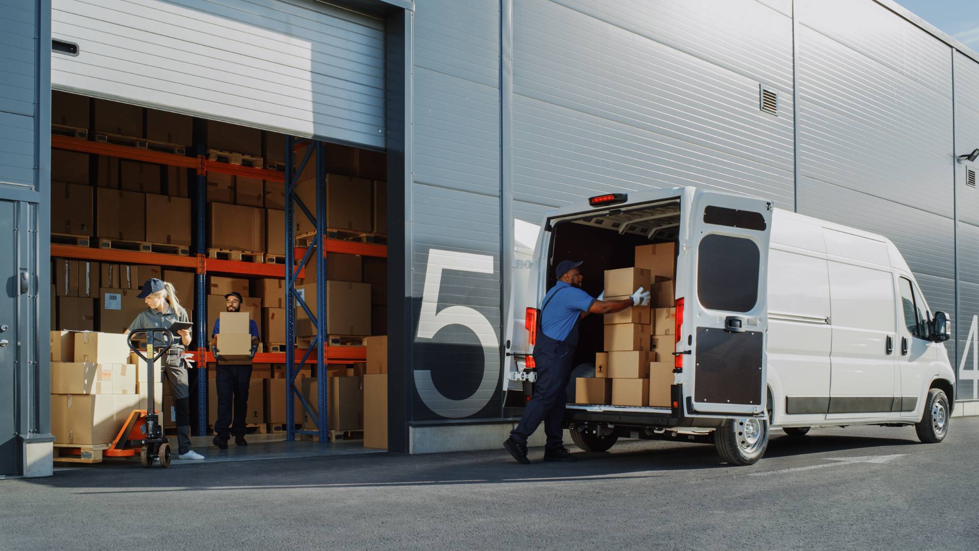 Logistica conto terzi: cosa è, come funziona e vantaggi